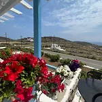 Mihaela Sifnos Faros