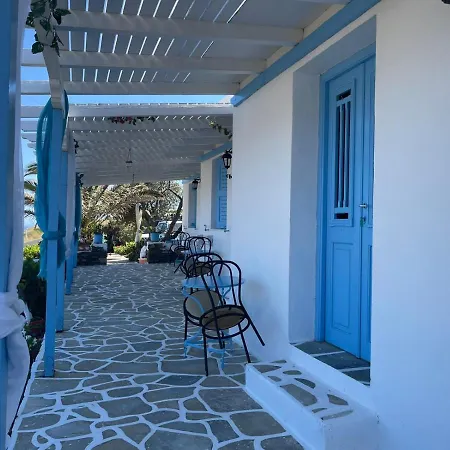 Mihaela Sifnos Faros