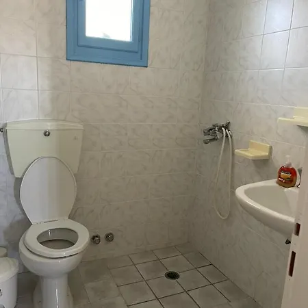 Mihaela Sifnos Faros